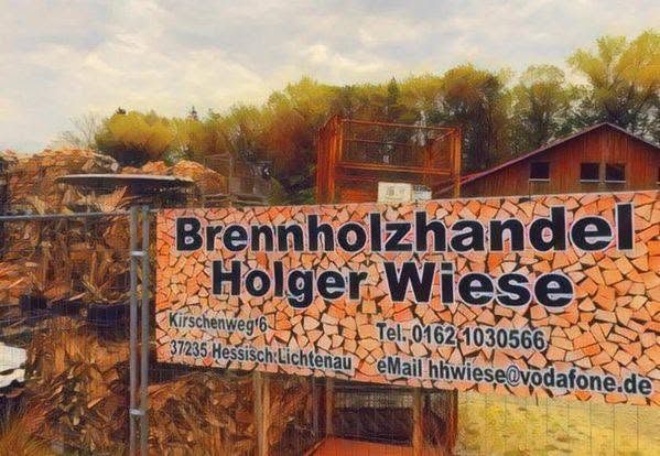 Firmenschild am Holzplatz von Holger Wiese